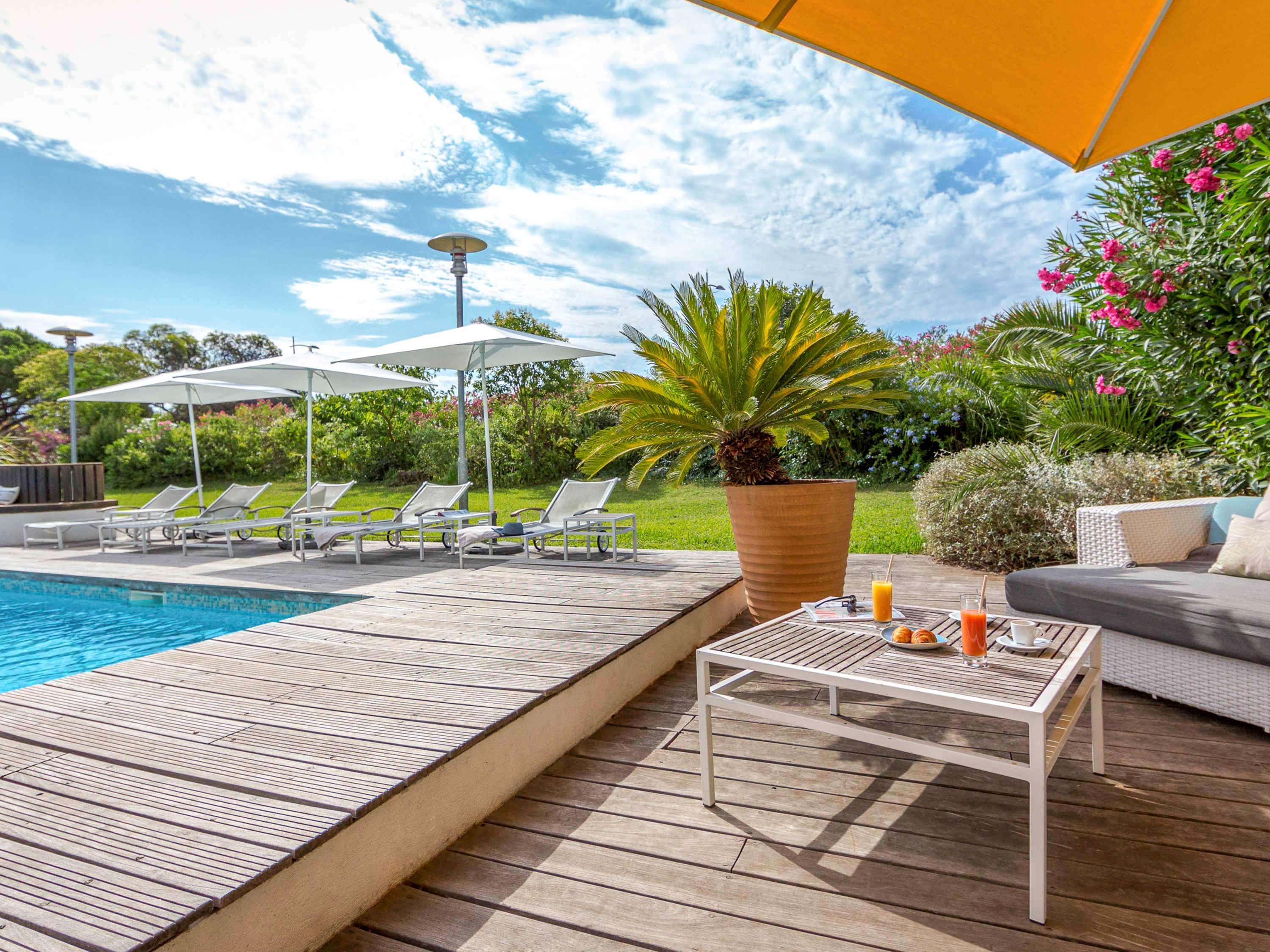 Mercure Hyères Centre Côte d'Azur Extérieur photo