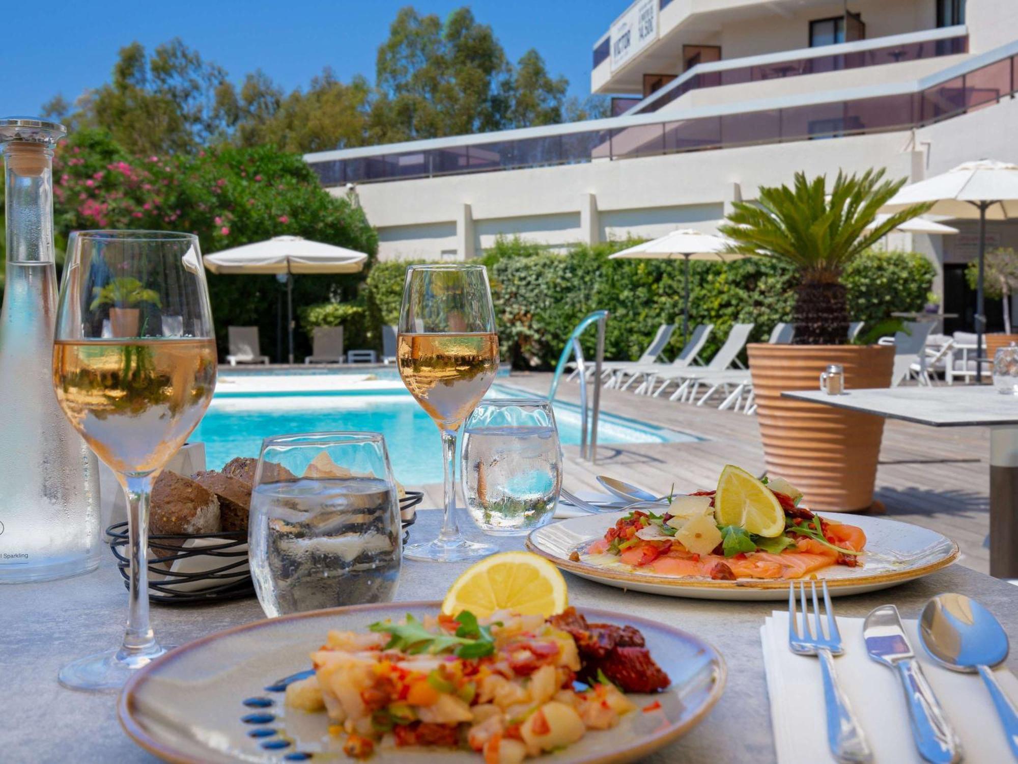 Mercure Hyères Centre Côte d'Azur Extérieur photo