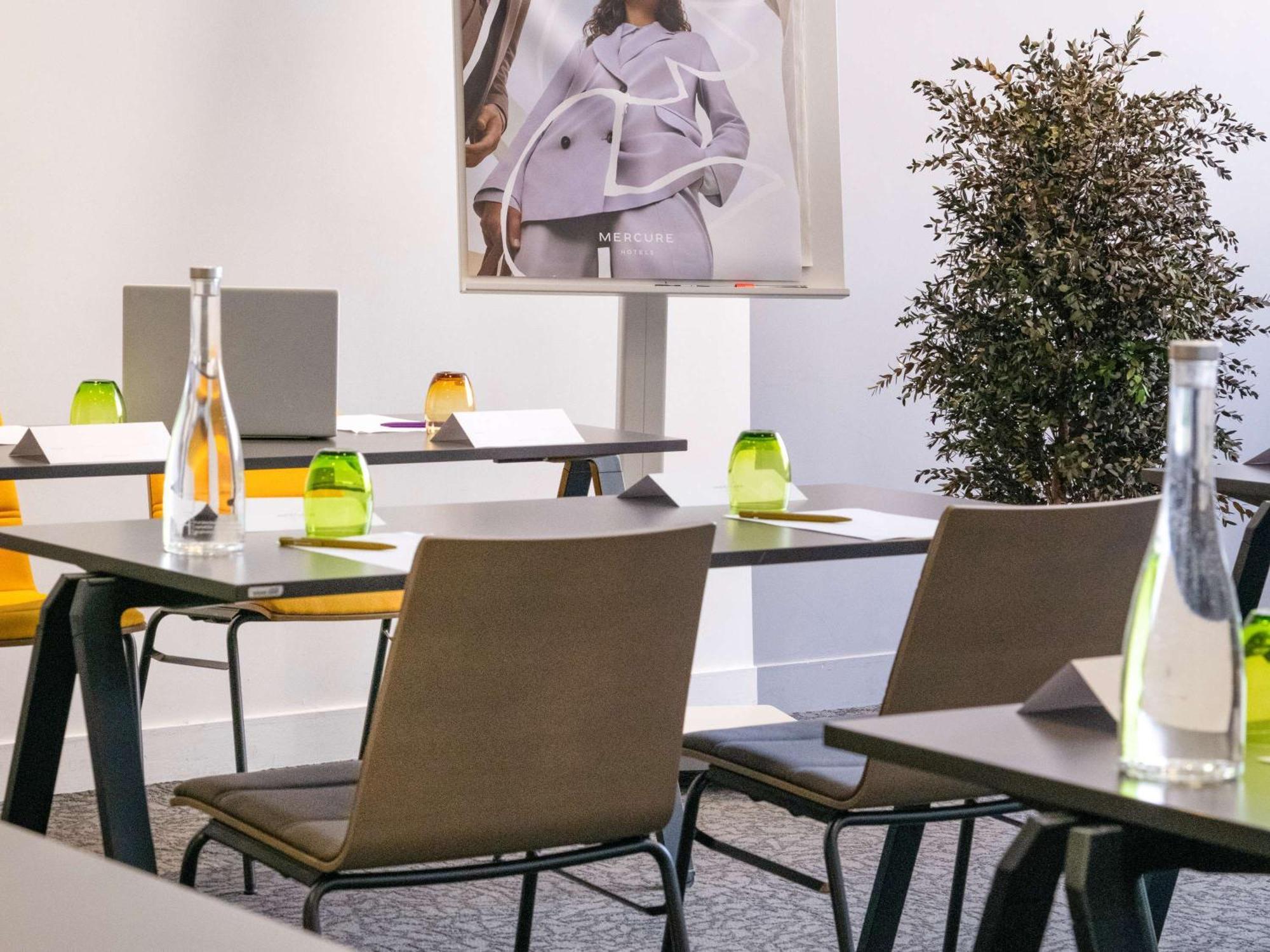 Mercure Hyères Centre Côte d'Azur Extérieur photo