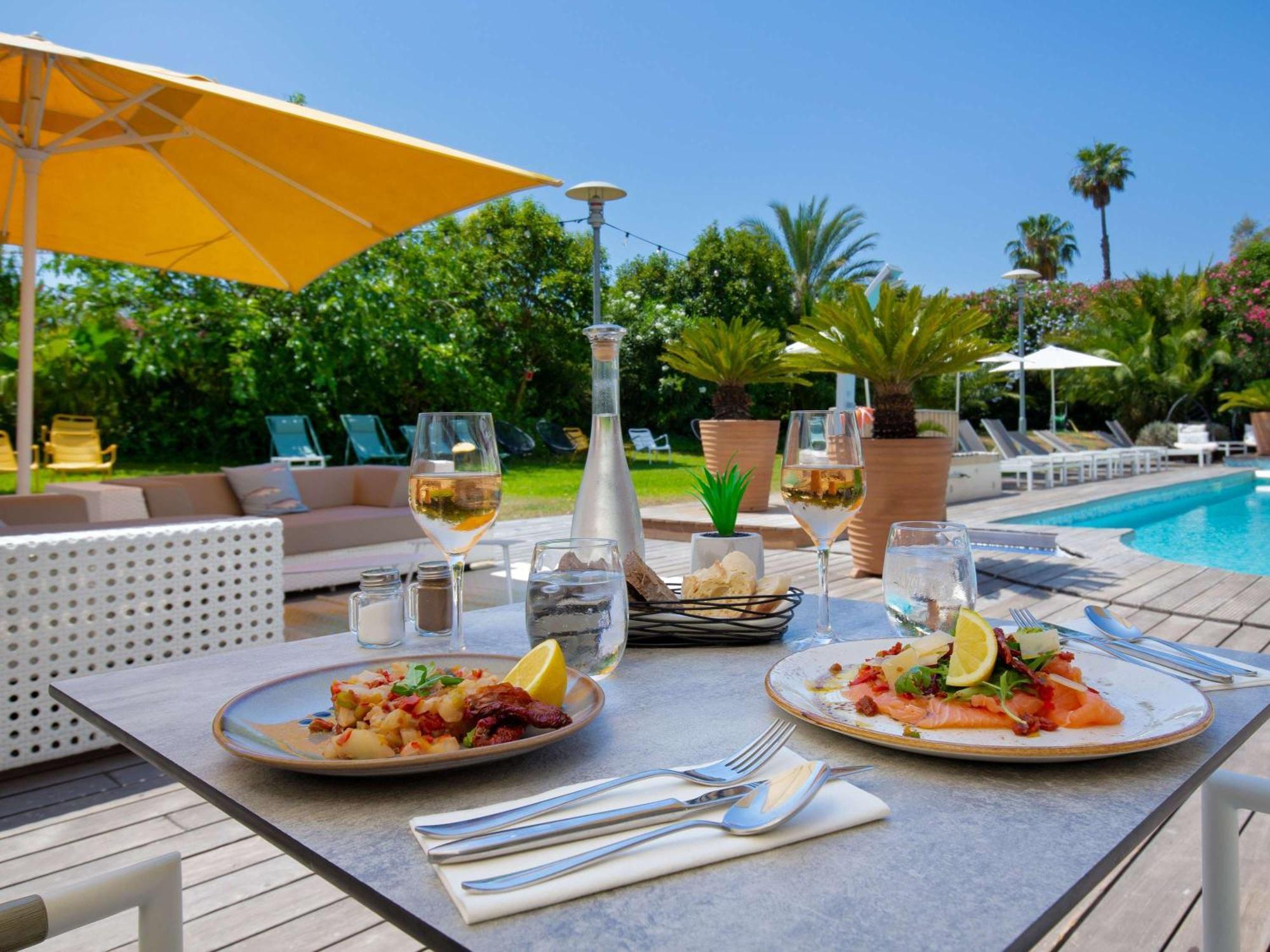 Mercure Hyères Centre Côte d'Azur Extérieur photo